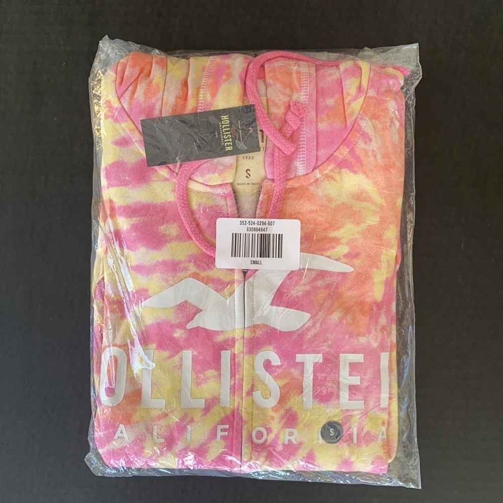 New Women's HOLLISTER Zip Hoodie